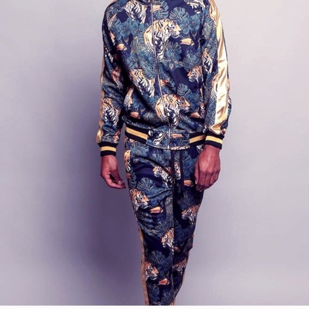 NWT Victorious Royal Floral Tiger Track Suit